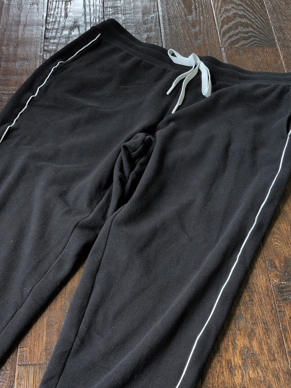 J. JILL FIT I Black Plush Fleece Sweatpants Joggers with White Side Piping, L